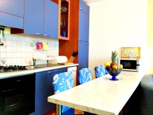 Kuchnia lub aneks kuchenny w obiekcie BEACH APARTMENT SVETI FILIP JAKOV - with PRIVATE PARKING
