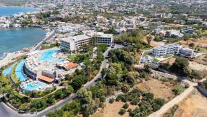 Bazén v ubytování Leptos Panorama Hotel nebo v jeho okolí