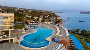 Bazén v ubytování Leptos Panorama Hotel nebo v jeho okolí