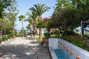 Zahrada ubytování Leptos Panorama Hotel