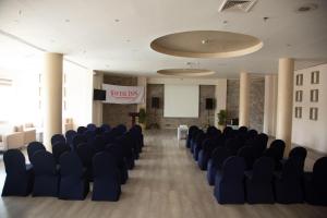 Zaplecze biznesowe lub konferencyjne w obiekcie Swiss Inn Resort Hurghada