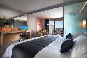 Posteľ alebo postele v izbe v ubytovaní Blue Dolphin Hotel