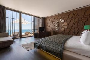 Postel nebo postele na pokoji v ubytování Maxx Royal Kemer Resort