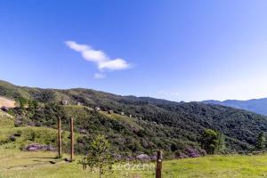 Naturlandskabet i nærheden af feriehuset + 9 billeder