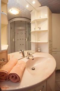Kúpeľňa v ubytovaní Apartment in Rovinj - Istrien 11608 + 19 fotografií