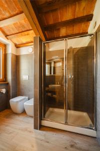A bathroom at Tenuta Borgo Santa Cecilia