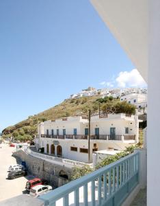 Gallery image of Paradissos Hotel in Pera Gyalos