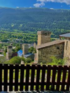 Φωτογραφία από το άλμπουμ του Guest House Keti Margiani Mestia στη Μέστια