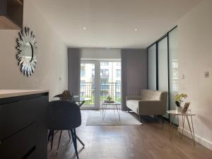 Fotografie z fotogalerie ubytování Sunny Gardens 3-Bed Apartment in London v destinaci Hendon