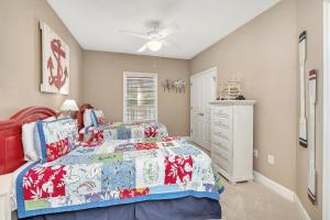 Ένα ή περισσότερα κρεβάτια σε δωμάτιο στο St. Simons Grand #206 +36 φωτογραφίες