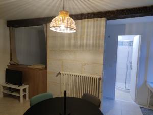 ショーモンにあるStudio de charme, au calme dans le vieux Chaumontのギャラリーの写真 +10枚の写真