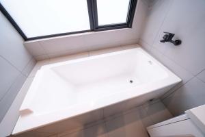 Bagno di ZHome-Three floors 4 bedrooms - near Nanjing Road