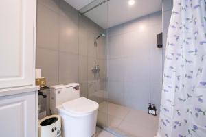 Bagno di ZHome-Three floors 4 bedrooms - near Nanjing Road
