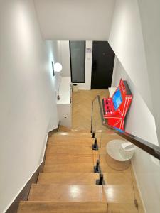 TV o dispositivi per l'intrattenimento presso ZHome-Three floors 4 bedrooms - near Nanjing Road