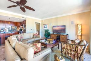 KBM Resorts Spacious 5-Bedroom Honua Kai Collection Multi Unit Listing Same Floor Ocean Views 2 Free Rental Cars HKH-60309休息區