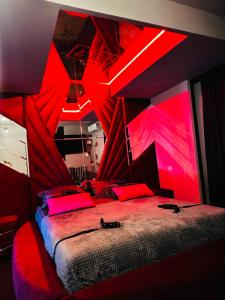 Voodi või voodid majutusasutuse Nowad Hotel toas