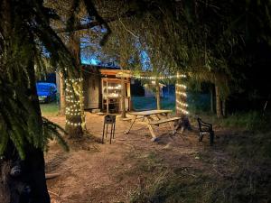 Příroda nedaleko luxury tent