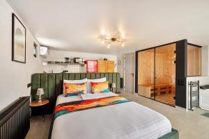 Fotografie z fotogalerie ubytování PREMIUM APARTMENTS WITH TERRACE IN OLD TBiLISI v destinaci Tbilisi City