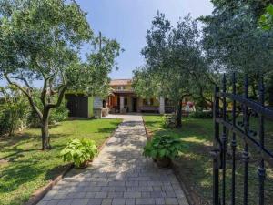 Κήπος έξω από το Holiday home DONADA