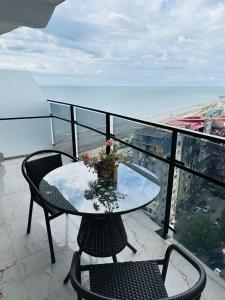 Balkón nebo terasa v ubytování sea view rooms in Batumi