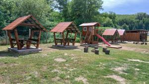 MátraterenyeÍzisz Apartman的相册照片 更多55张照片