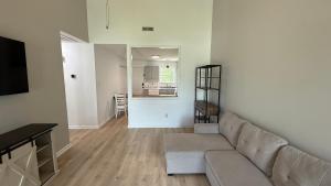 Posezení v ubytování Cozy 2BR Hideaway - I Heart Jacksonville