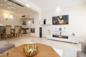 Η κουζίνα ή μικρή κουζίνα στο Anfa Dream