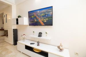 Μια τηλεόραση ή/και κέντρο ψυχαγωγίας στο Anfa Dream +59 φωτογραφίες