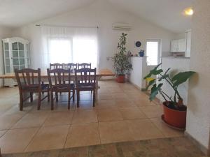Zdjęcie z galerii obiektu Apartment in Sveti Lovrec - Istrien 27830 w mieście Sveti Lovreč Pazenatički