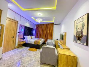 TV a/nebo společenská místnost v ubytování Julicis Hotels And Suites + 6 fotografií