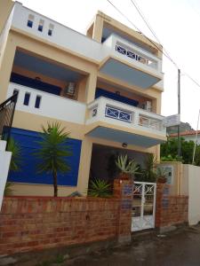Budova, kde se apartmán nachází + 19 fotografií