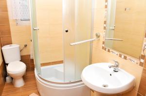 Kúpeľňa v ubytovaní Apartament Pod Łanem
