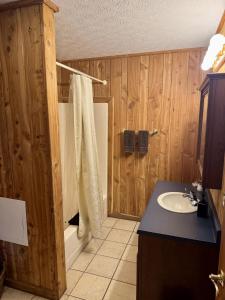 Et badeværelse på Grand Cabin + 28 billeder