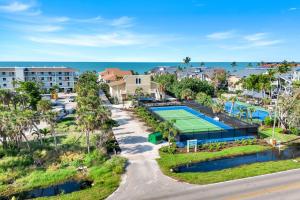 Πισίνα στο ή κοντά στο Villa Sanibel 1E