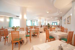 Restaurace v ubytování Oasiclub Hotel