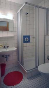 Ein Badezimmer in der Unterkunft Junges Hotel Zell am See