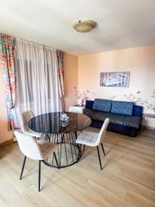 Photo de la galerie de l'établissement Apartments Bilaja, à Marina 84 autres photos