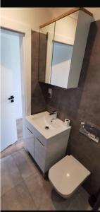 Koupelna v ubytování Apartament Origami - IDEALNY- ocena gości + 36 fotografií