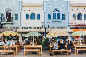 Επισκέπτες που μένουν στο Central 1BR, Car Park, Lift Access and Extra Bed