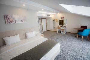 Postel nebo postele na pokoji v ubytování Royal İnci Hotel + 37 fotografií