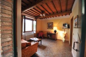 A seating area at Albergo La Foresteria