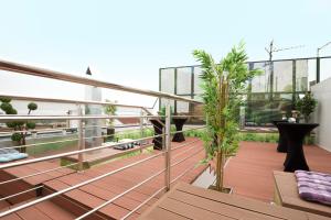 Un balcón o terraza en Kopernikus Hotel Prag