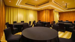 Duqm Express Hotel商务区和/或会议室