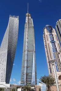 Nespecifikovaný výhled na destinaci Dubaj nebo výhled na město při pohledu z apartmánu