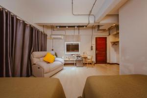 Televiisor ja/või meelelahutuskeskus majutusasutuses The Brown Hotel