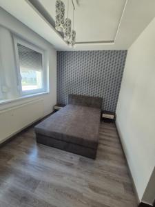 Postel nebo postele na pokoji v ubytování Willow 1BR