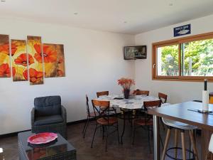 Gallery image of Maison charmante avec jardin et barbecue à Penmarch in Penmarcʼh