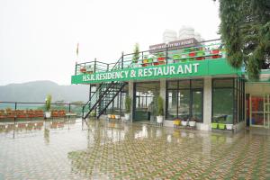 Üldine mäevaade või majutusasutusest HSR Residency And Restaurant pildistatud vaade