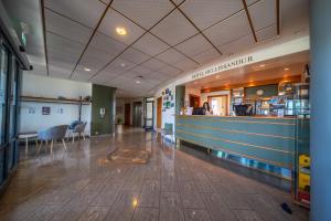 Adventure Hotel Hellissandur餐厅或其他用餐的地方