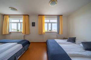 Adventure Hotel Hellissandur客房内的一张或多张床位